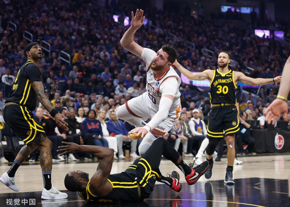 运动员们不 运动员们不